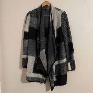 LUCKY BRAND OPEN FRONT CARDIGAN IKAT GEOMETRIC BLACK GRAY Medium
